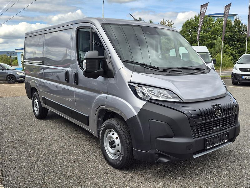 Peugeot Boxer (2026) 3000 L2H1 BlueHDi 120k S&S MAN - fotka 4 z 20