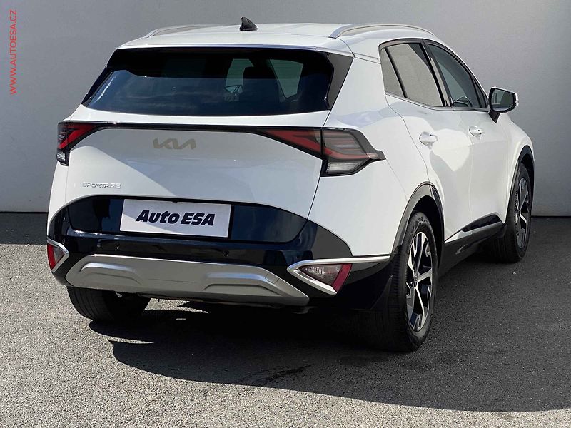 Kia Sportage (2023) 1.6 TGDi, 2.maj,ČR, TOP, AT - fotka 4 z 22