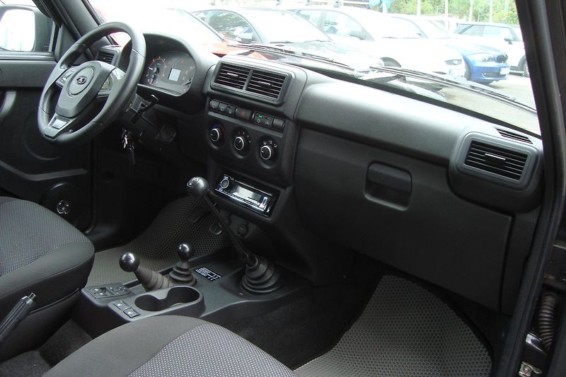 Lada Niva (2026) LEGEND, 1.7i,4x4,Nové,STK 8/28 - fotka 39 z 63