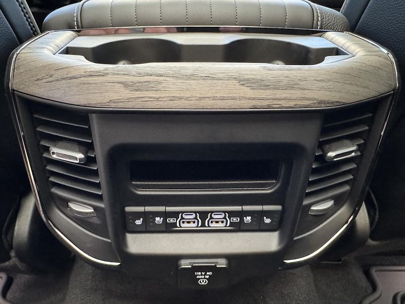 RAM 1500 Limited 3,0 I6 550HP - fotka 56 z 61