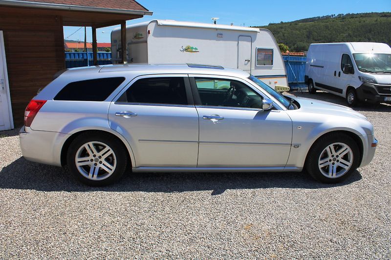 Chrysler 300C (2005) 3,5i KŮŽE ZAMLUVENO - fotka 8 z 16