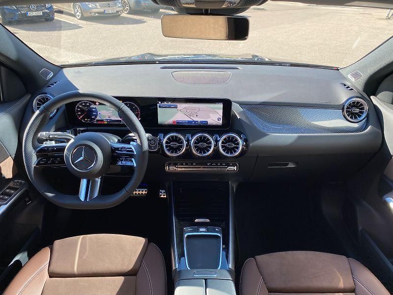 Mercedes-Benz GLA (2025) GLA 200 d 4M - fotka 7 z 9