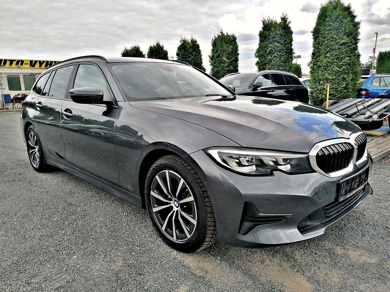BMW Řada 3 (2021) 2.0 318D A/T Kůže - fotka 3 z 33