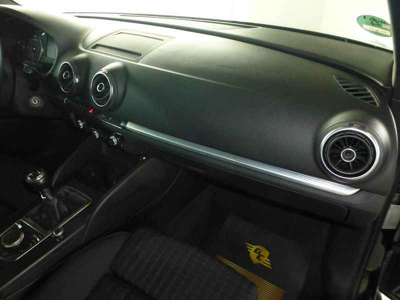 Audi A3 (2013) 2,0TDI-110KW*NAVI*XENON*KAMERA - fotka 21 z 29