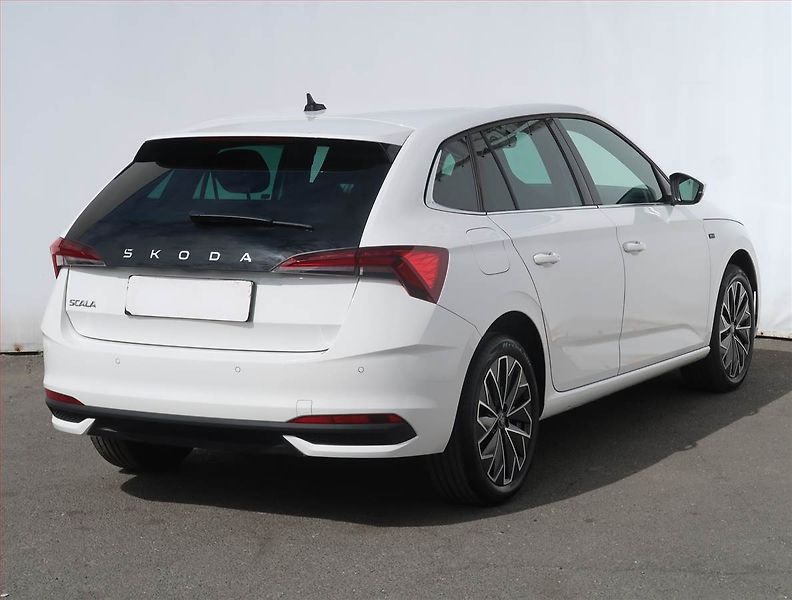 Škoda Scala (2025) 1.0 TSI, Drive, FullLed - fotka 5 z 21