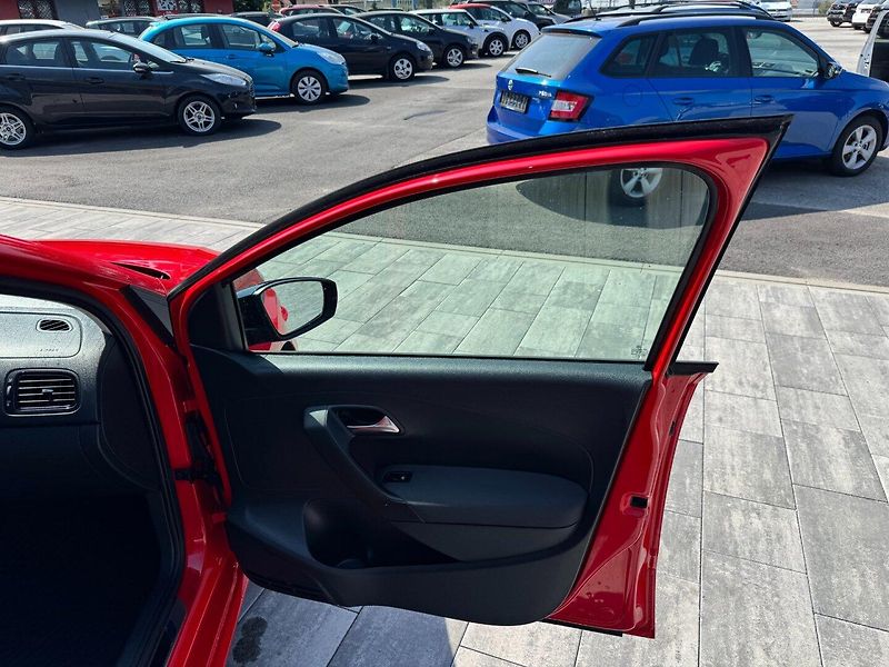 Volkswagen Polo (2012) 1.2 TSI MATCH 66kW - fotka 24 z 42