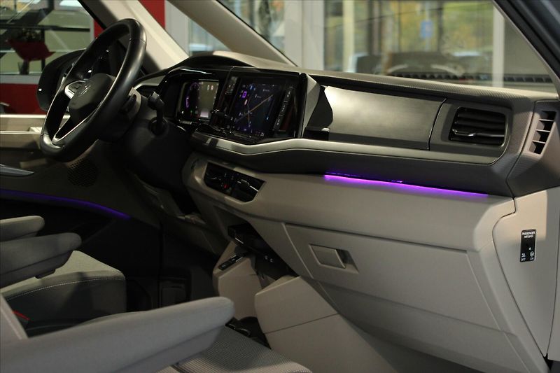 Volkswagen Multivan T7 TDi DSG Edition ACC/NezTop/ - fotka 26 z 36