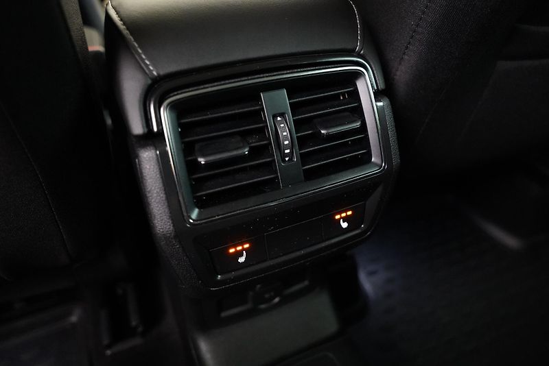 Škoda Karoq - fotka 26 z 30