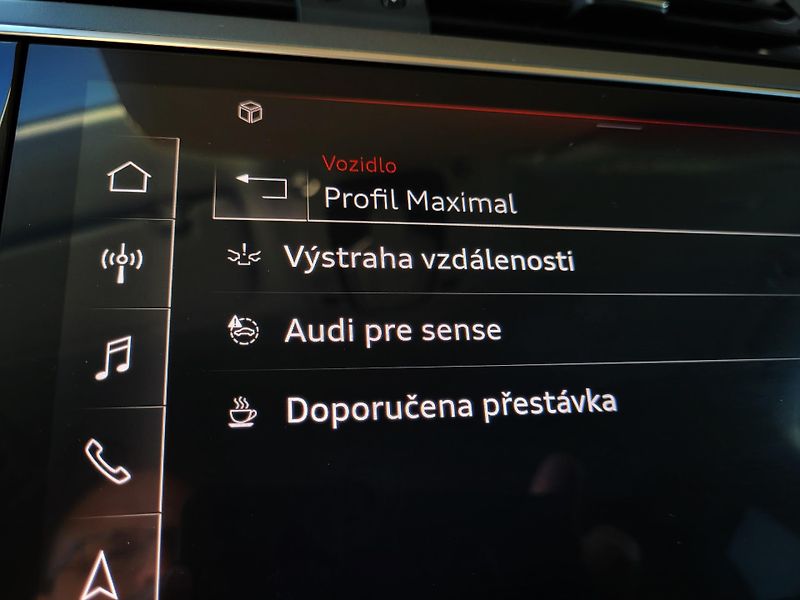 Audi e-tron 55 Quattro 300kW ČR 1.majitel - fotka 20 z 50
