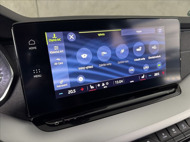 Škoda Octavia 1,4 TSi  iV DSG Style Virtual - fotka 41 z 49