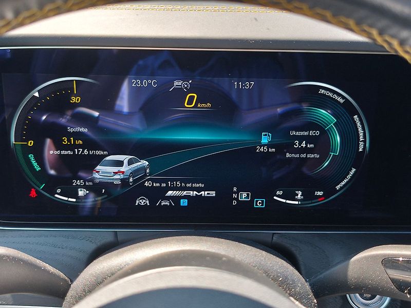 Mercedes-Benz Třídy E 4MATIC PERFORMENS - fotka 18 z 24