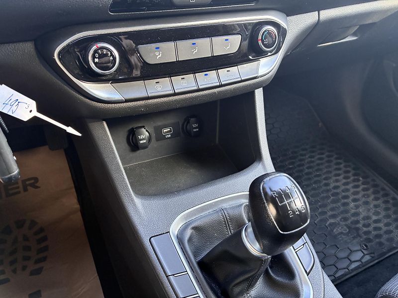 Hyundai i30 WG 1.0T-GDi 88kW,1.MAJITEL,ČR  - fotka 19 z 25
