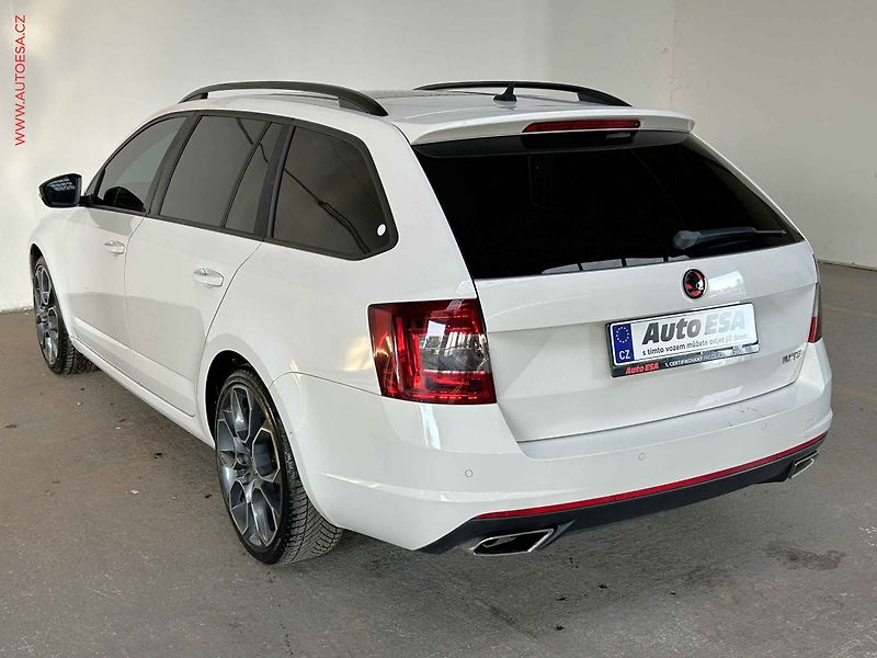 Škoda Octavia (2014) 2.0TDi, 2.maj, DSG, navi - fotka 6 z 16