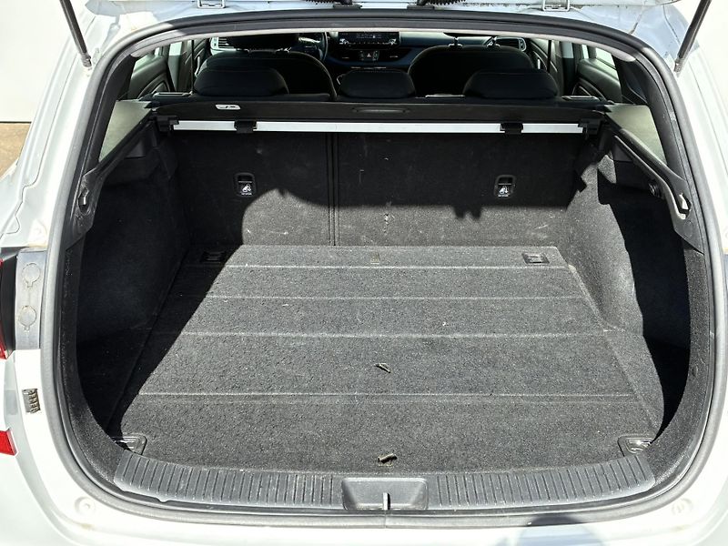 Hyundai i30 1-0 T-GDI 88kW Trikolor - fotka 12 z 19