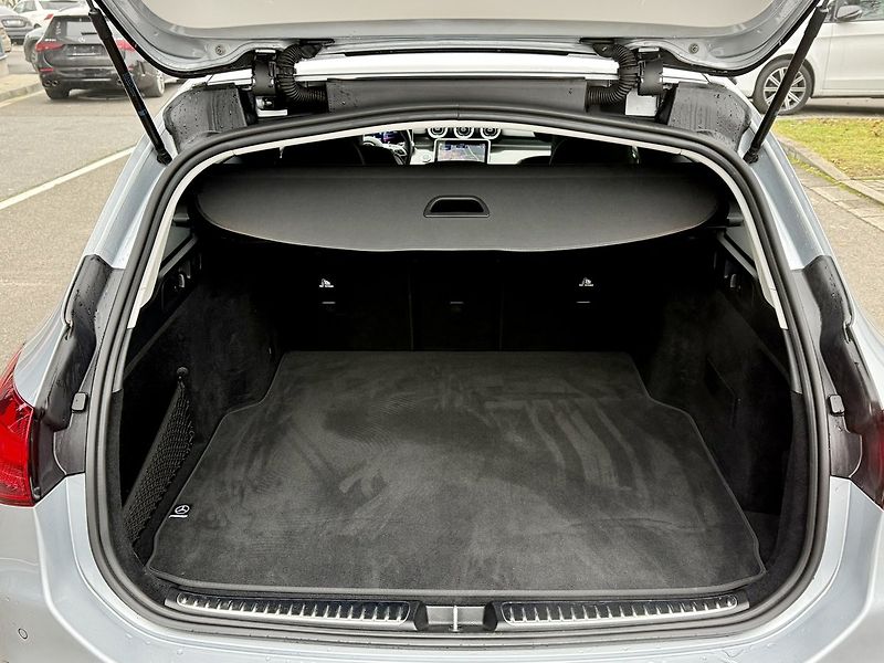 Mercedes-Benz Třídy C (2025) 220 d 4MATIC kombi - fotka 10 z 41
