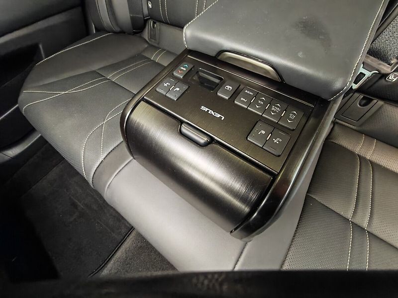 Lexus ES 300h 300h Luxury - fotka 20 z 49