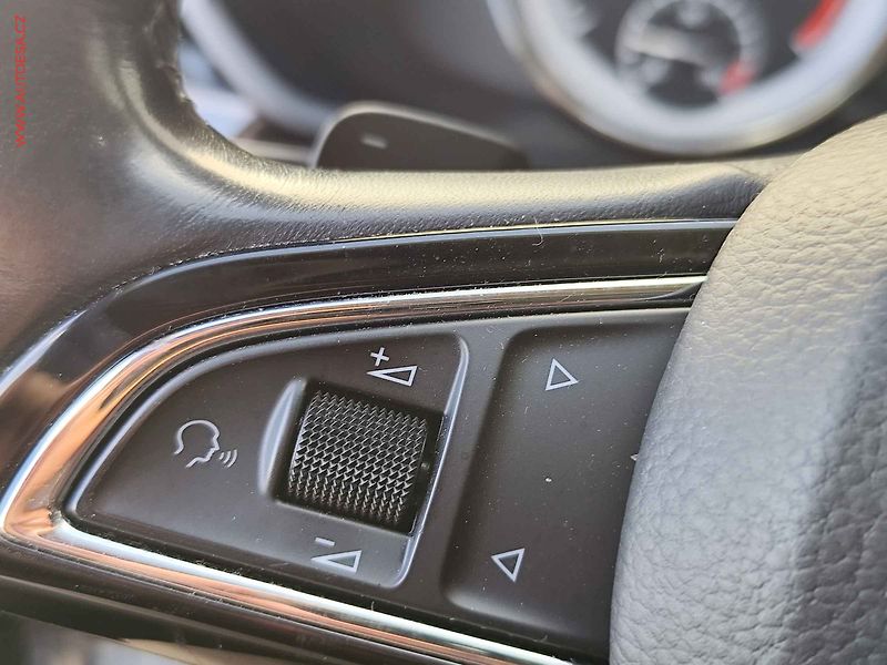 Škoda Superb (2016) 2.0TSi 4x4, ČR, DSG, bixen - fotka 26 z 37