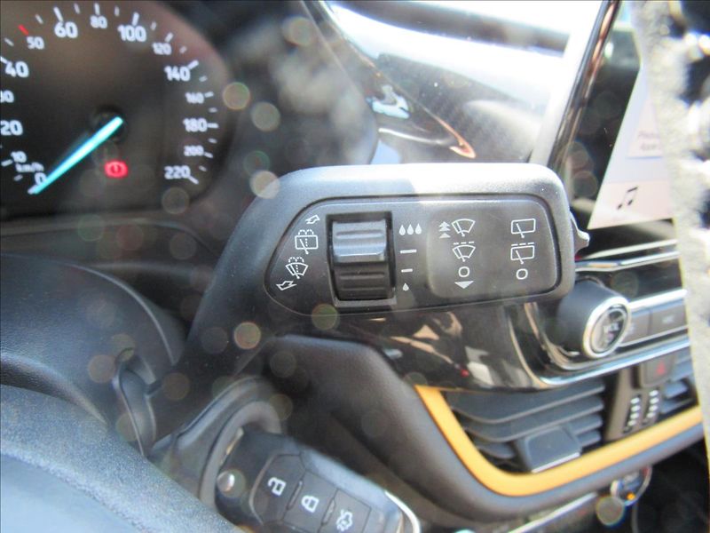 Ford Fiesta 1,0 EcoBoost 92kW Active - fotka 23 z 31
