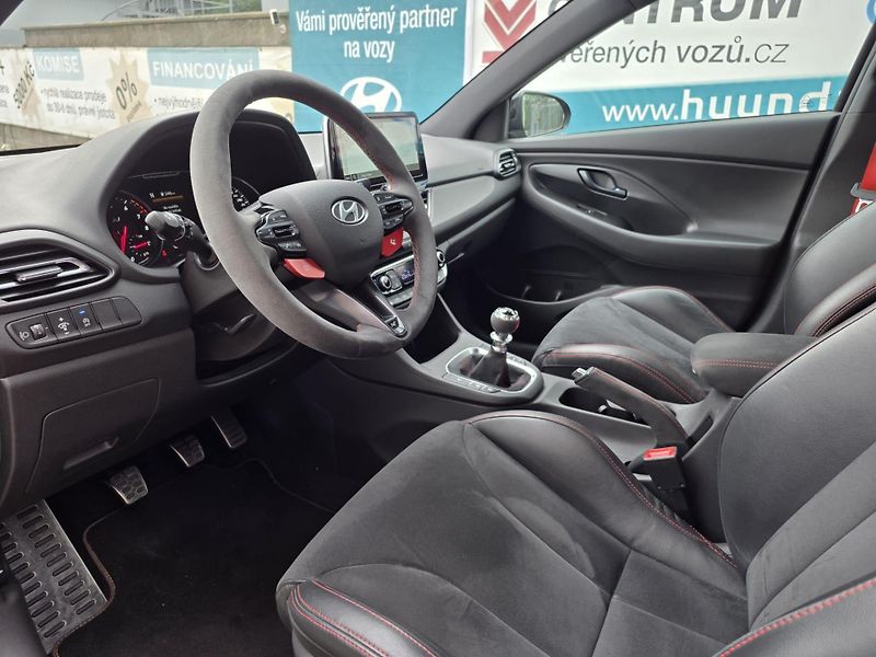 Hyundai i30 2.0-N-206kw-LIMIT EDICE 25ks - fotka 37 z 40