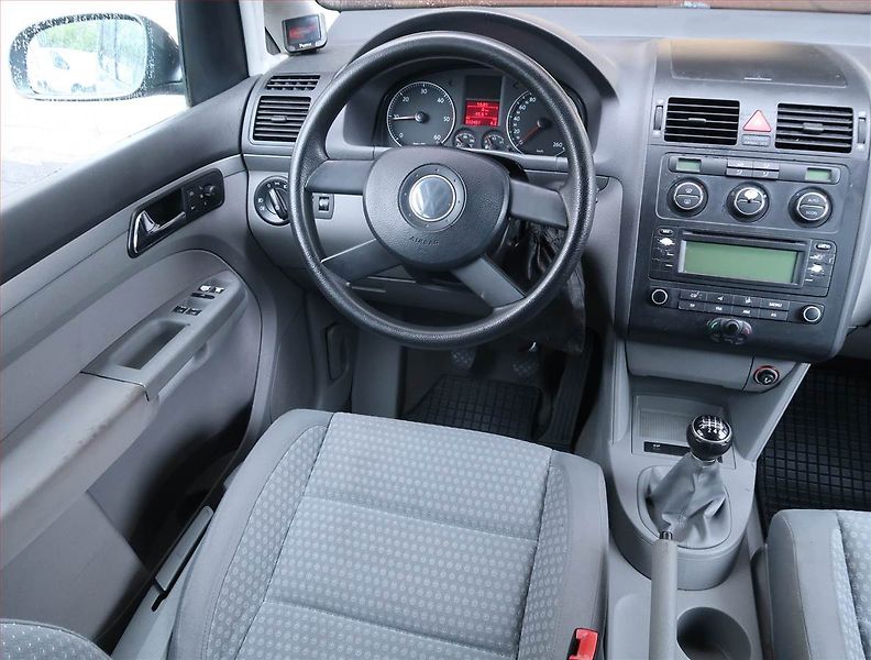 Volkswagen Touran (2003) Comfortline 1.9 TDI - fotka 7 z 15
