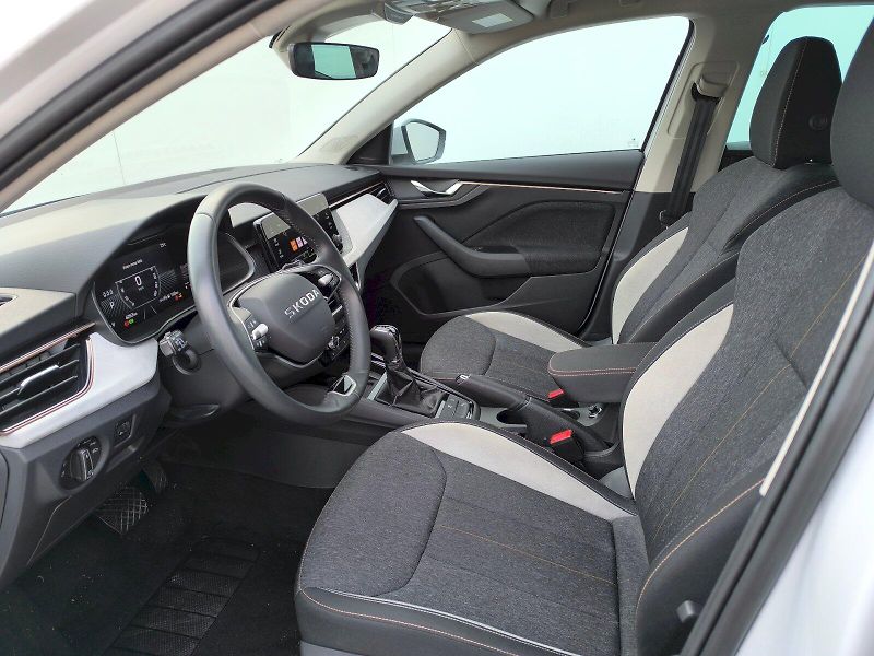 Škoda Scala (2025) DSG 1.0 TSI / 85 kW / TOP SELE - fotka 6 z 34
