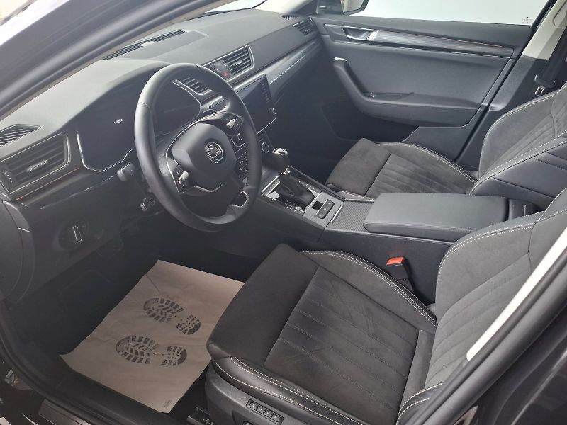 Škoda Superb (2024) COMBI STYLE PLUS TD 110/2.0 7D - fotka 26 z 39