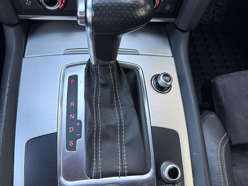 Audi Q7 3.0 180kw - fotka 18 z 37
