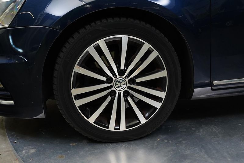 Volkswagen Passat - fotka 10 z 24