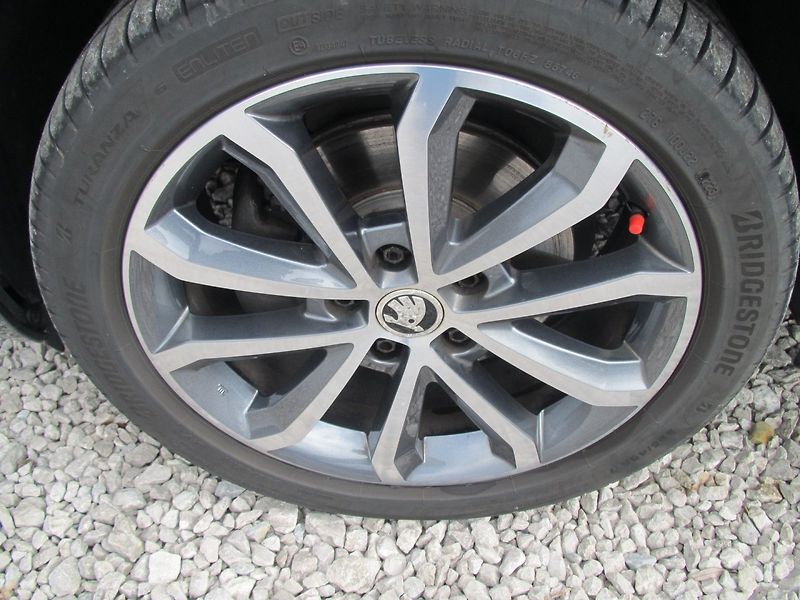 Škoda Octavia 2.0 TDI - fotka 17 z 18