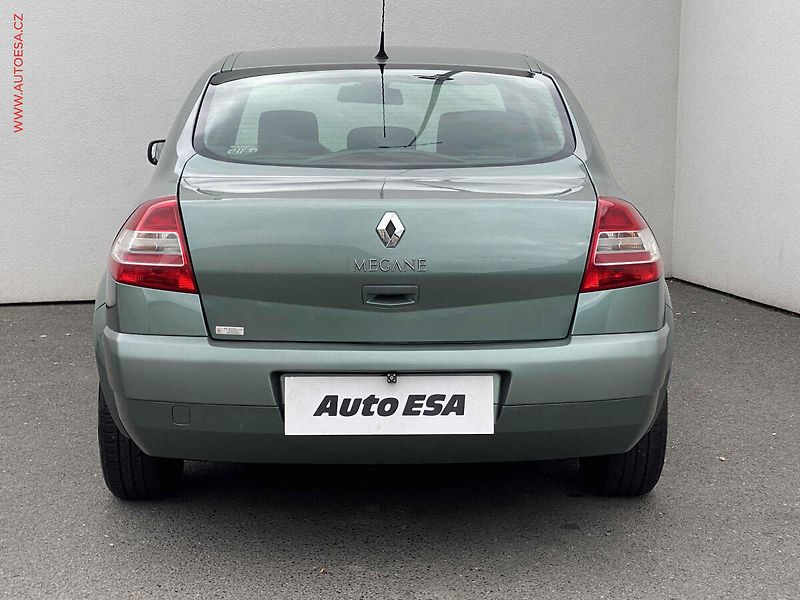 Renault Mégane (2009) 1.6i, ČR, AC, tempo - fotka 5 z 17
