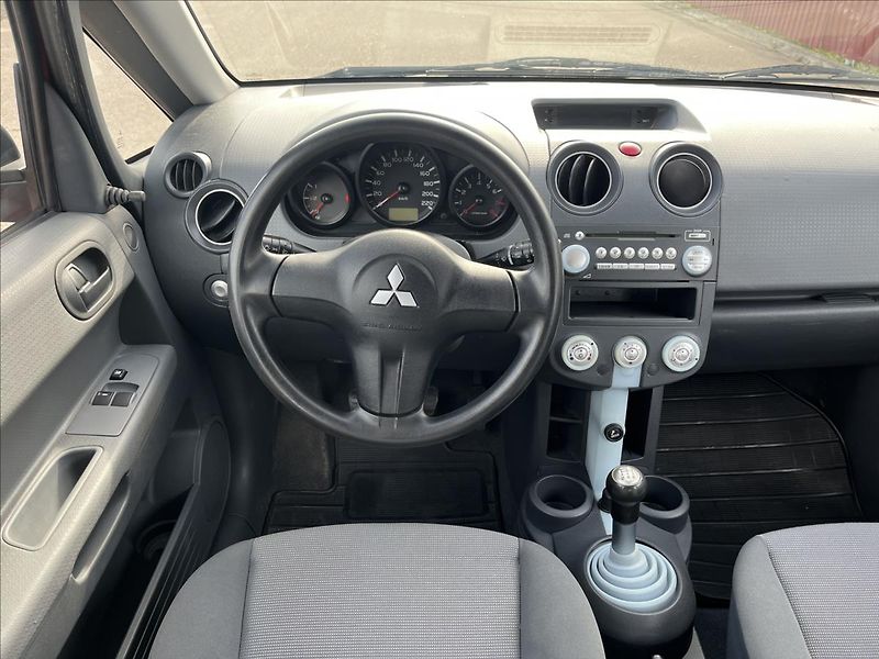 Mitsubishi Colt 1,1 i KLIMA SERVIS STK 10/28 - fotka 14 z 29