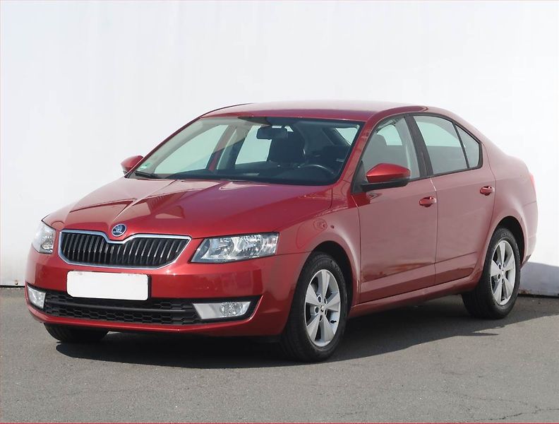 Škoda Octavia (2015) Elegance 1.6 TDI, Tempomat - fotka 2 z 19