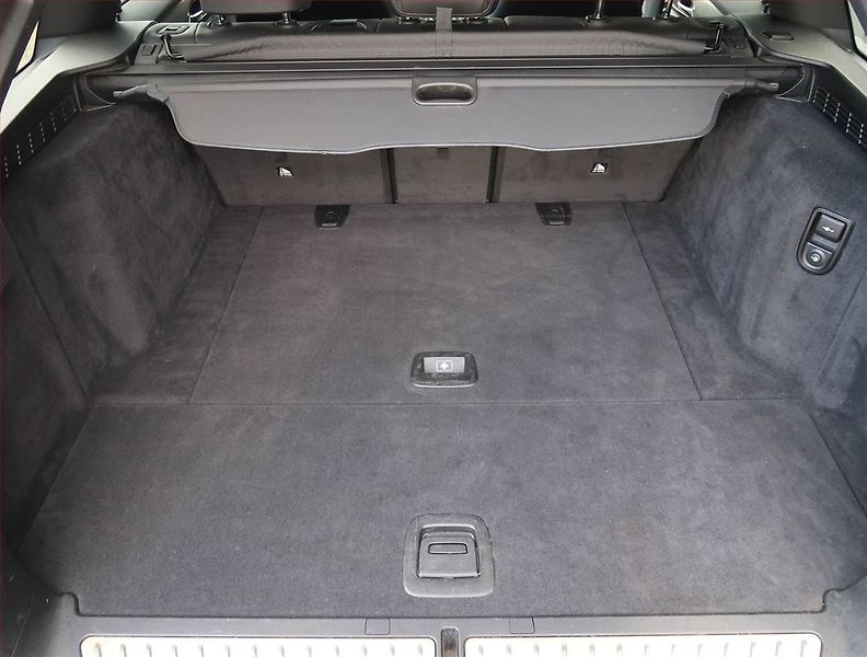 BMW Řada 5 (2020) 530d xDrive - fotka 13 z 15