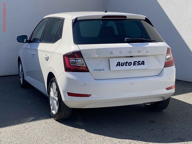 Škoda Fabia (2021) 1.0 TSi, 1.maj,ČR, Style - fotka 6 z 18