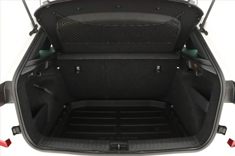 Škoda Kamiq (2023) Style 1.0 TSI - fotka 18 z 20