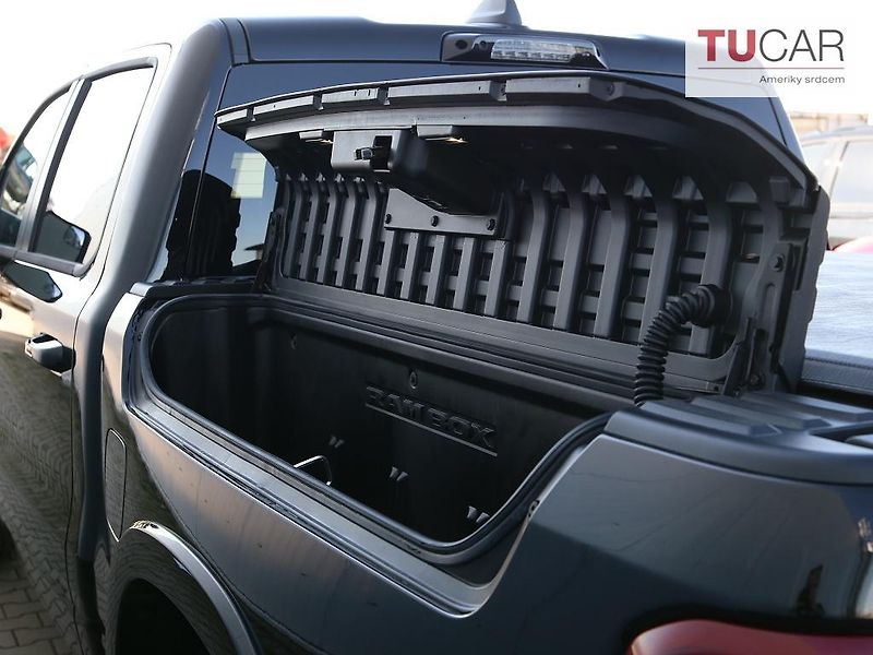 Dodge RAM (2025) 1500 Limited 3.0 I6 550 hP - fotka 8 z 50