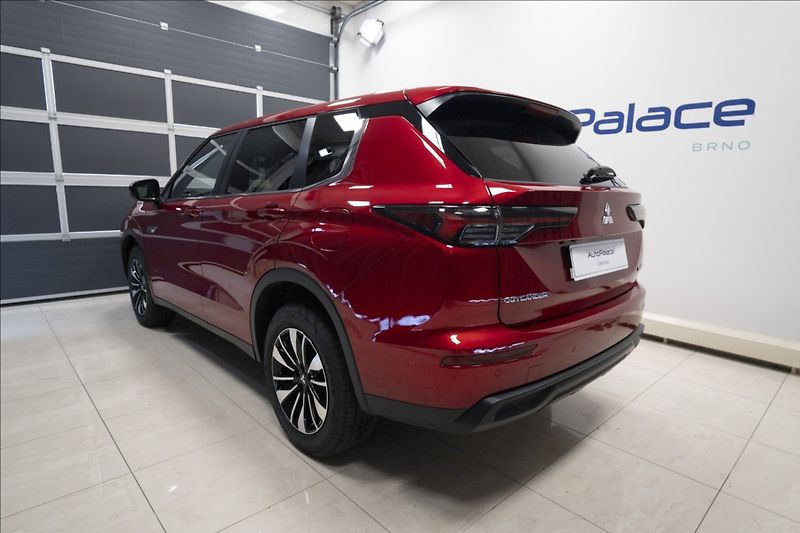 Mitsubishi Outlander 2,4 PHEV INVITE 1728 KM 2x ALU - fotka 6 z 44