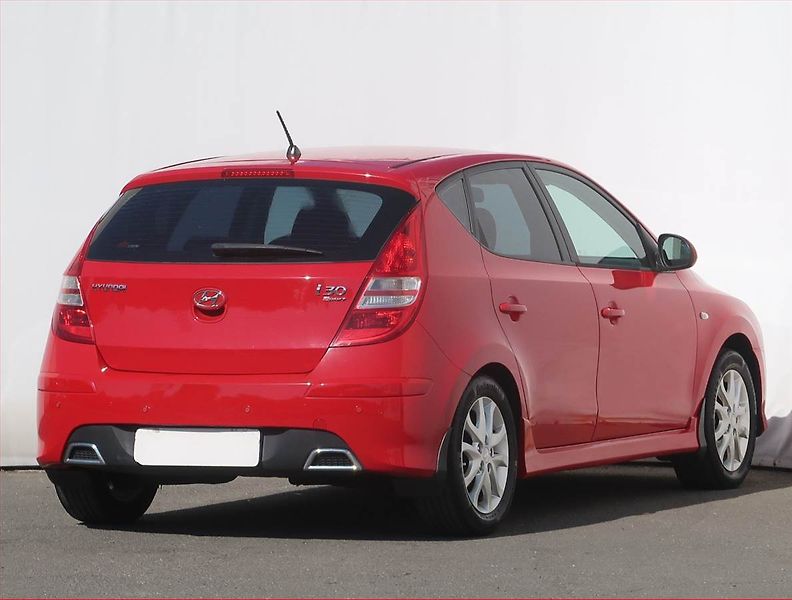 Hyundai i30 (2009) 1.4 CVVT, Serv.kniha - fotka 5 z 17
