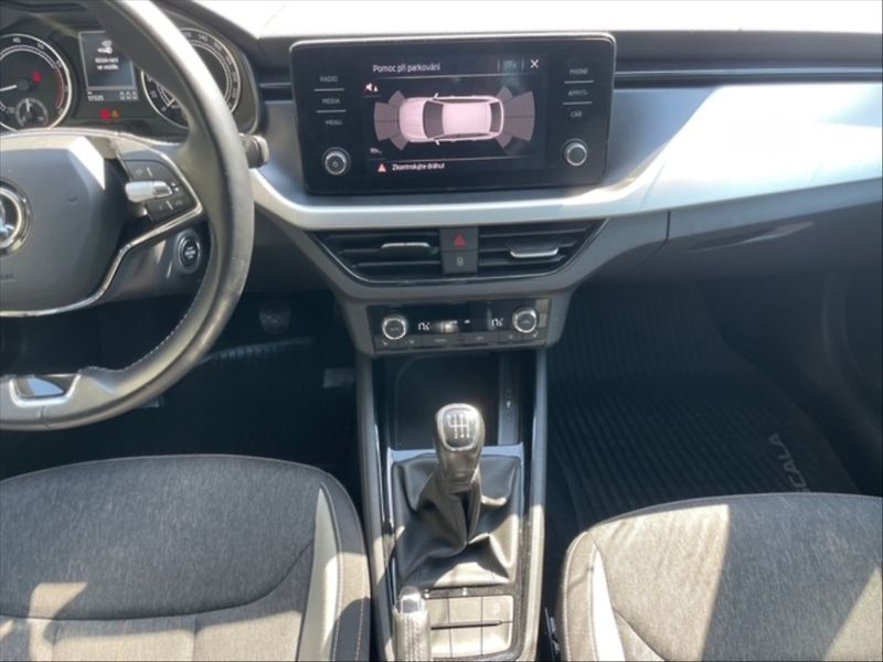 Škoda Scala 1,0 TSI 81 Style - fotka 10 z 11