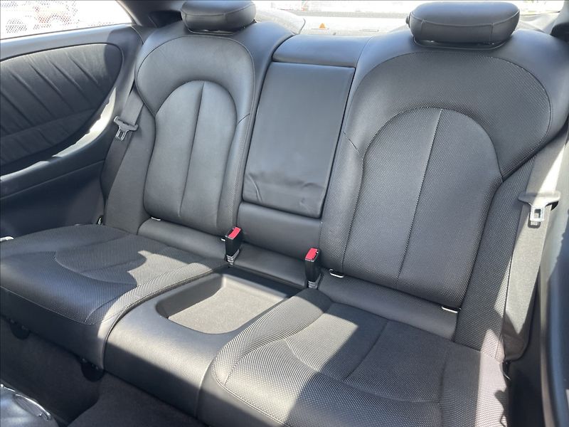 Mercedes-Benz CLK 3,0 i V6 170kw Ambiente TOP st - fotka 8 z 41