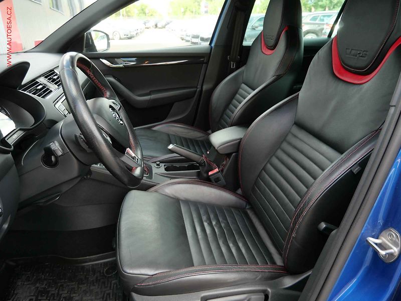 Škoda Octavia (2015) 2.0 TDi, ČR, RS, DSG - fotka 9 z 27