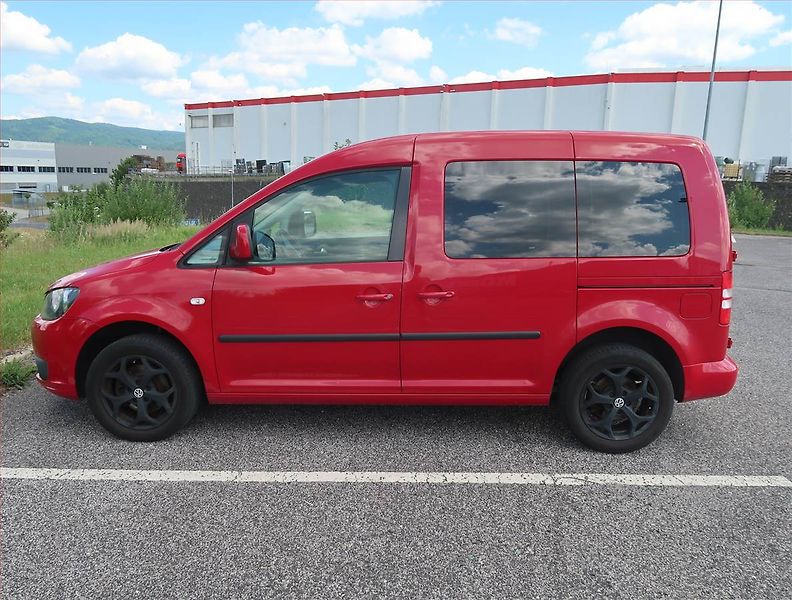 Volkswagen Caddy (2015) 1.6 TDI, 5Míst, ČR - fotka 3 z 16