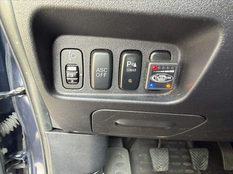 Mitsubishi Outlander 2,4 MIVEC 125kW-LPG-4x4-SERVIS - fotka 21 z 33