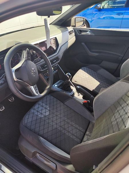 Volkswagen Polo (2024) - fotka 12 z 21