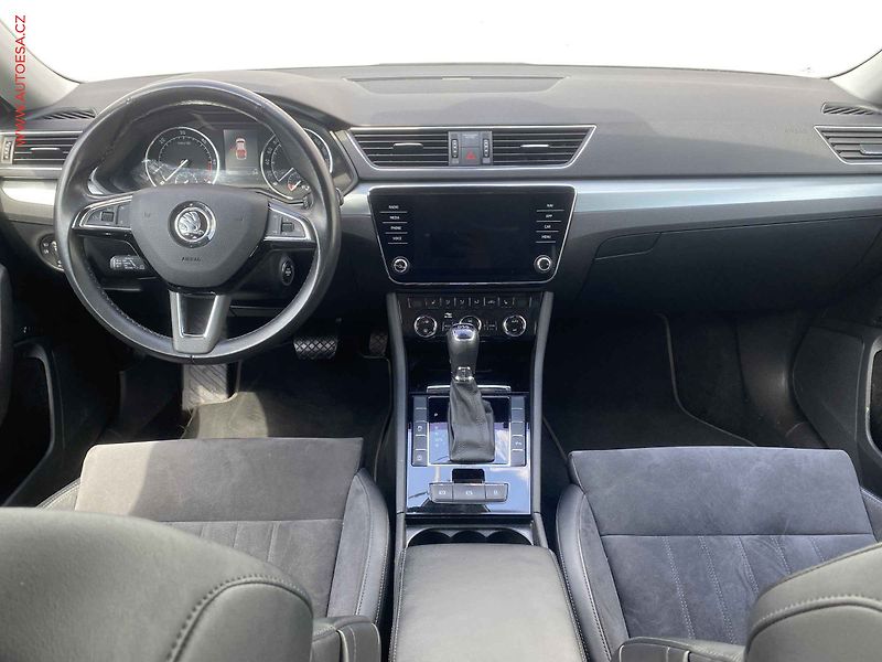 Škoda Superb (2019) 2.0 TDi, 2.maj,ČR, DSG - fotka 8 z 19