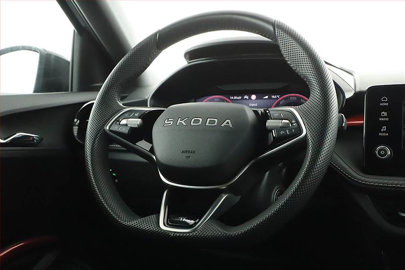 Škoda Fabia (2025) 1.5 TSI, MONTE CARLO, AUTOMAT - fotka 20 z 21