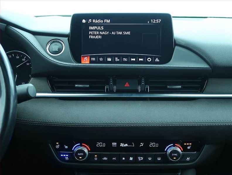 Mazda 6 (2019) Takumi Plus 2.5 Skyactiv-G - fotka 12 z 19