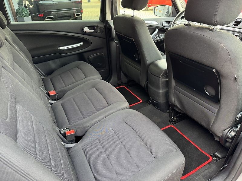Ford Galaxy (2013) 2.0TDCi Titanium Navi Tažné Z. - fotka 18 z 46