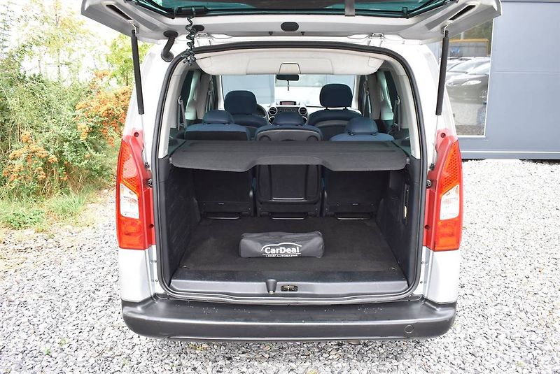 Citroën Berlingo 1,6 16V MULT,1.M,SERVIS,TOP! - fotka 16 z 18