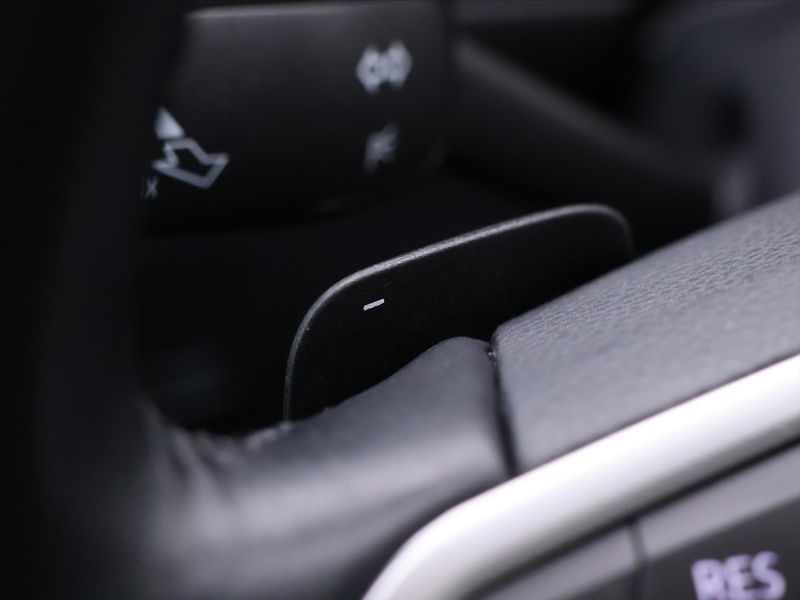 Volkswagen Tiguan Allspace 2,0 TSI 140kW DSG 4M Kůže DPH - fotka 20 z 38